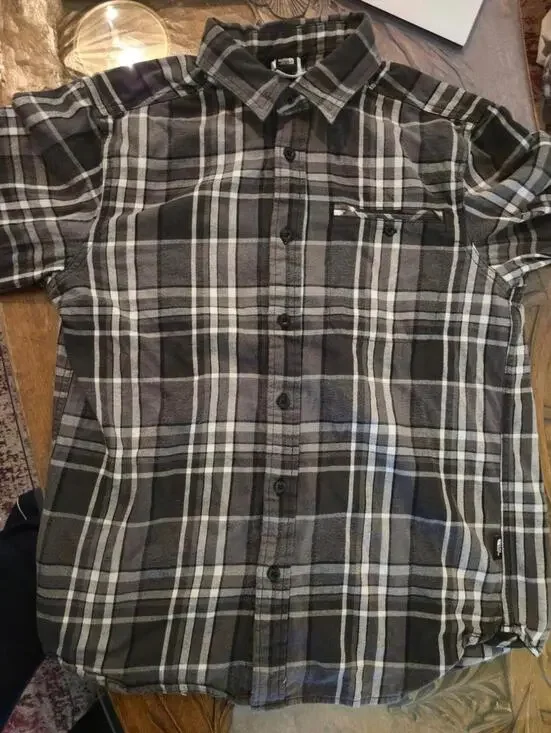 THE NORTH FACE MEN'S BLACK GRAY PLAID BUTTON-UP SHIRT SIZE MEDIUM - Picture 2 of 4